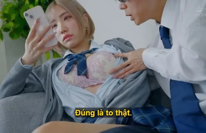 Cô nữ sinh băng giá chỉ cần tiền là anh muốn hành hạ em thế nào cũng được.