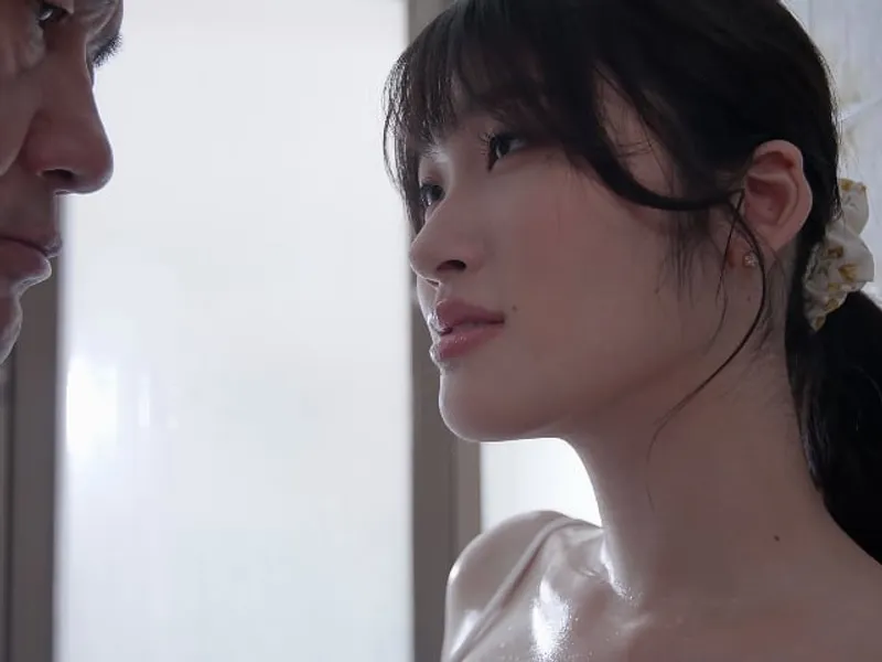 Anh xã bỏ bê, người vợ được ông chú giúp thỏa mãn cơn dam dang lồn